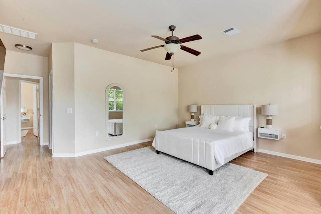 Spacious Home-Queen Suite-Game Room-Movie Room Austin Exterior photo