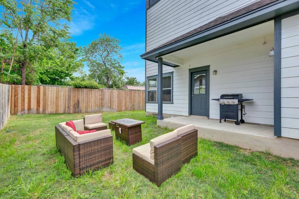 Spacious Home-Queen Suite-Game Room-Movie Room Austin Exterior photo